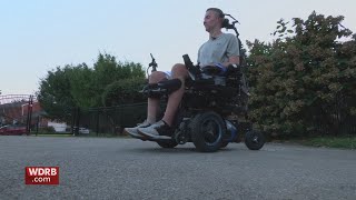 Quadriplegic Louisville man says airline damaged his $60K electric wheelchair