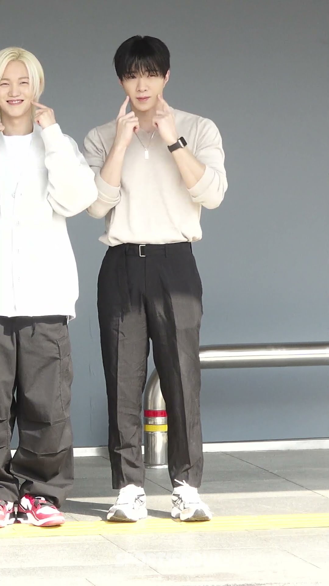 온앤오프(ONF) 와이엇, 어깨가 점점 더 넓어진다