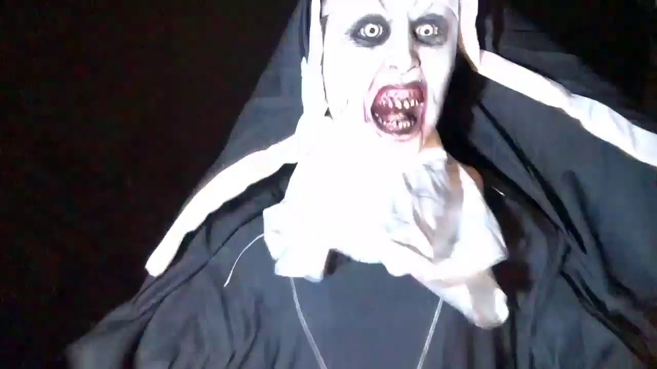 Nun Lunger - Halloween Prop