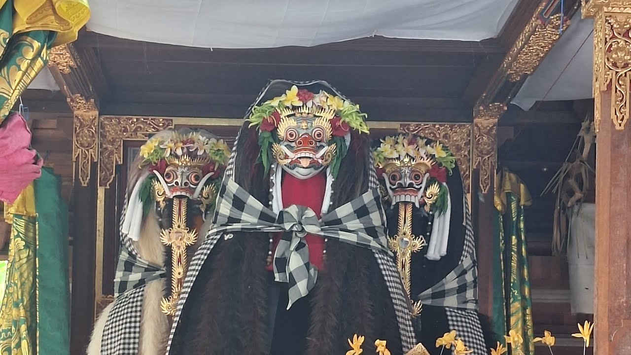 Mendak Ida Ratu Ayu ( 08 November 2025 )