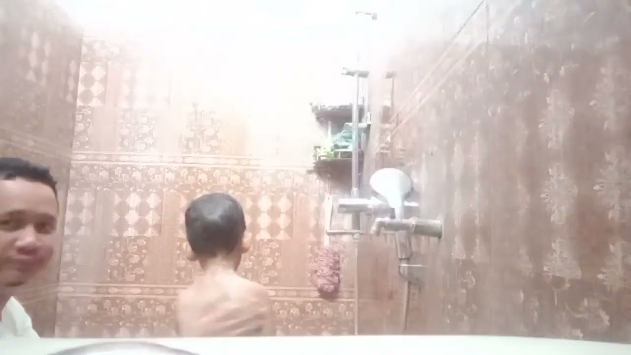 MANDIIN ANAK LAKI LAKI