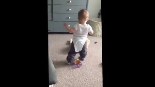 Compilation of Max's first steps!
