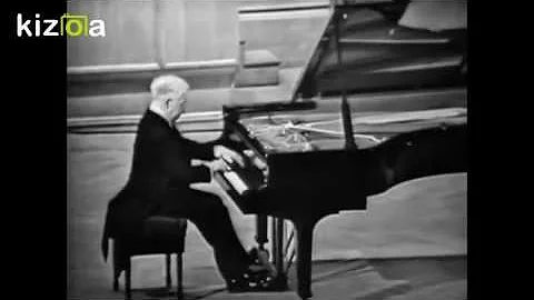 Arthur Rubinstein performs Villa-Lobos (1964) O Po...