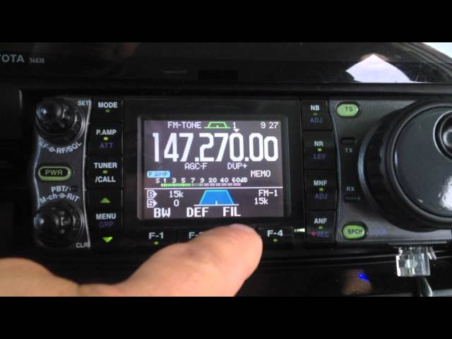 ICOM IC-7000　【動作品】 sddefault.jpg