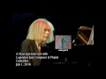 Capture de la vidéo A Neon Jazz Interview With Legendary Jazz Composer & Pianist Carla Bley