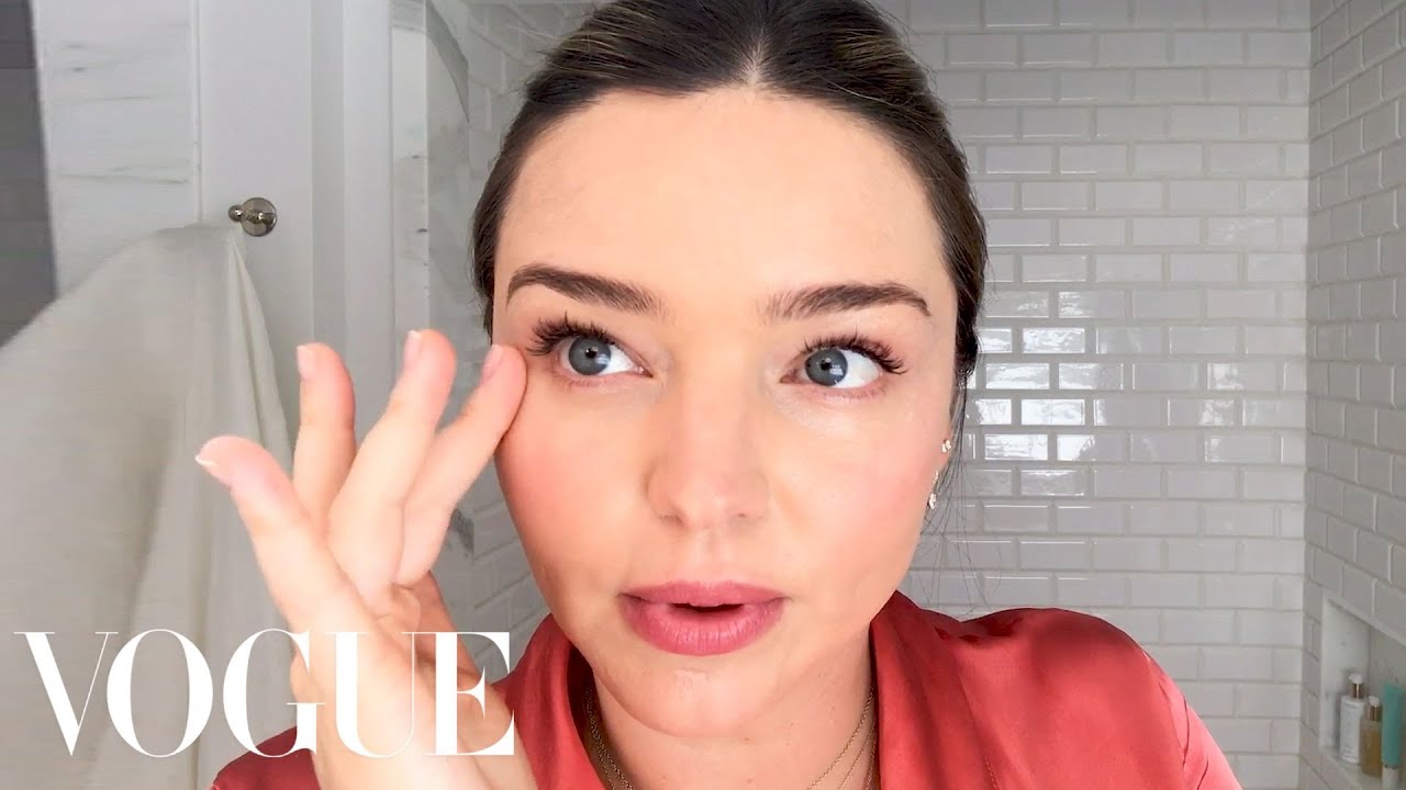 Miranda Kerrs Guide to Glowing Pregnancy Beauty  Beauty Secrets  Vogue