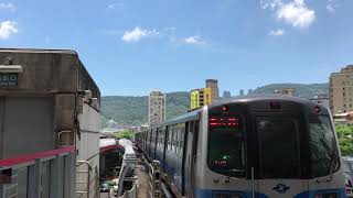 台北捷運北投站新北投往大安的列車進站（2019.6.20）