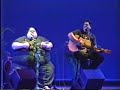 Capture de la vidéo Israel "Iz" Kamakawiwoʻole - "Take Me Home Country Road" Live - 1997