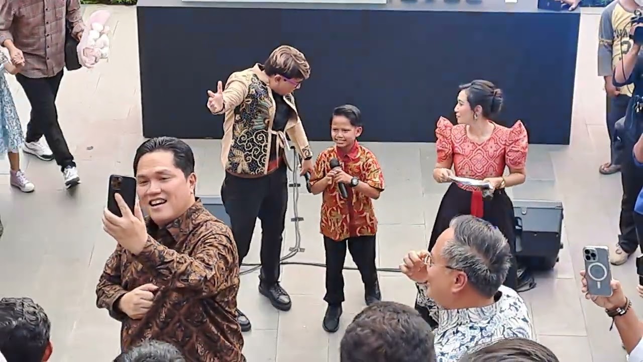 Farel Prayoga Bawakan Ojo Di Bandingke Buat Menteri BUMN Erick Thohir & Penonton di Anjungan Sarinah