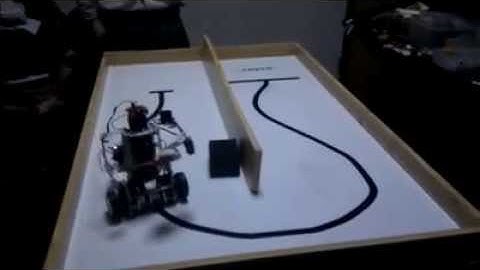 Line Following Pick n Place Robot... [HD].mp4