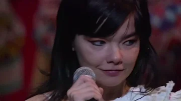 Björk : Vespertine Tour Live in Japan - AI Interpretation