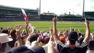 Barmy Army Sydney SCG Ashes 2010/11,Day4, Haddin & Mitchell Johnson Golden Duck consecutive balls!