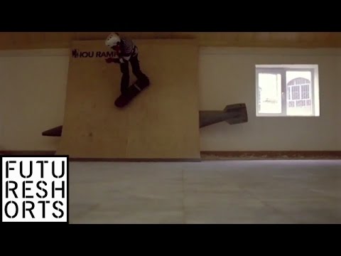 Video: Skateistan Opent De Eerste Klimmuur Van Kaboel 