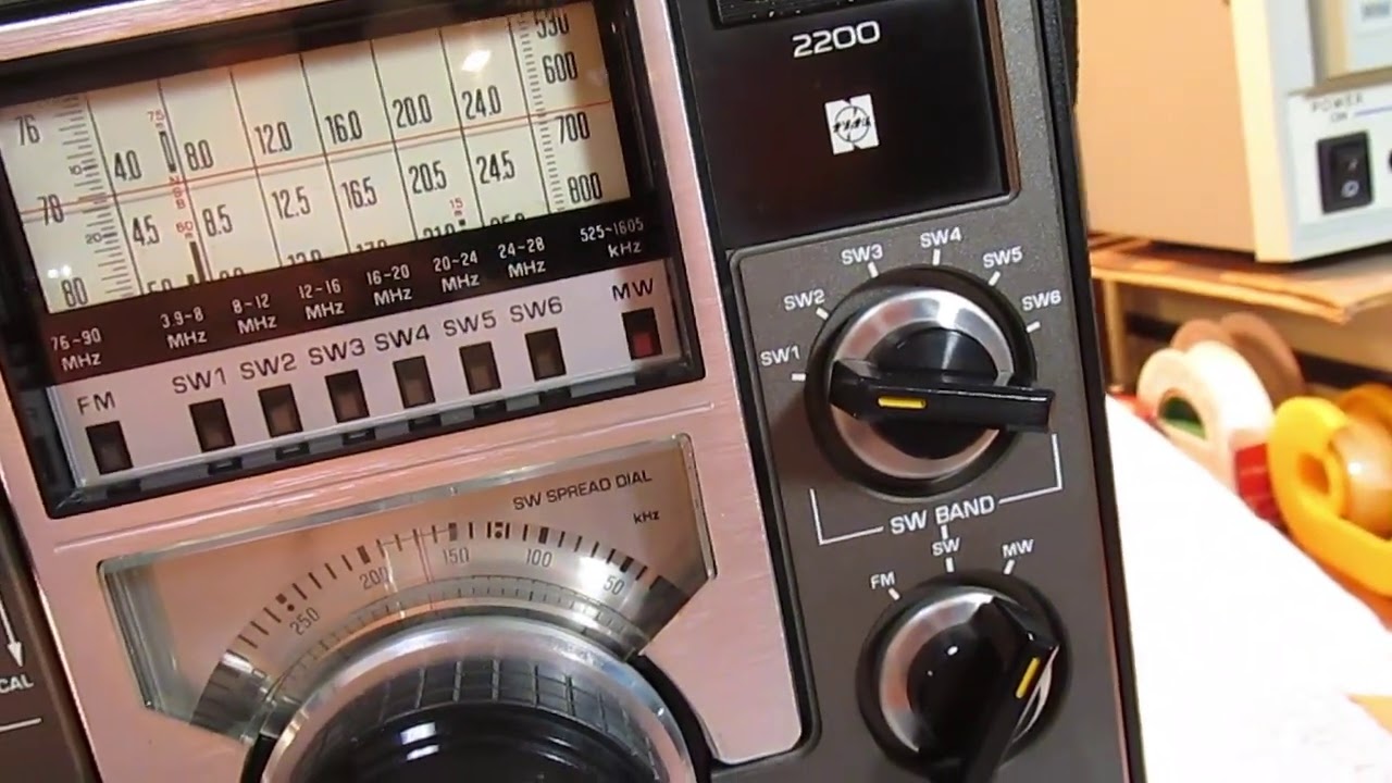 National Panasonic RF 2200 クーガー 動作品 美品 BCLラジオ