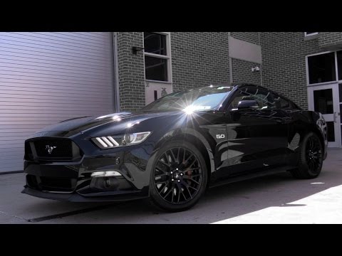 2017 Ford Mustang GT: Review