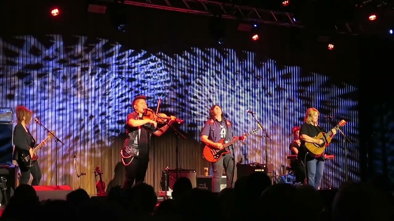 Indigo Girls New Century Hall Manchester August 2023