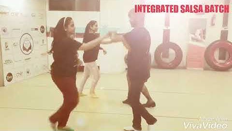 Simple Salsa Turn Patterns | Salsa & Bachata Dance Classes Ahmedabad