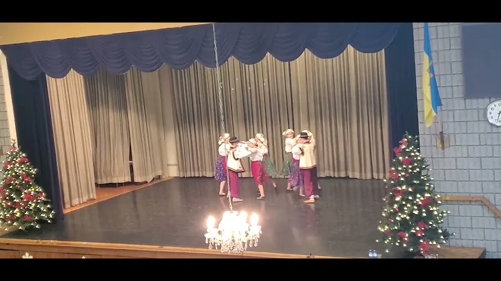 Liviv Dance Ensemble (Intermediates) - St. Nichola...