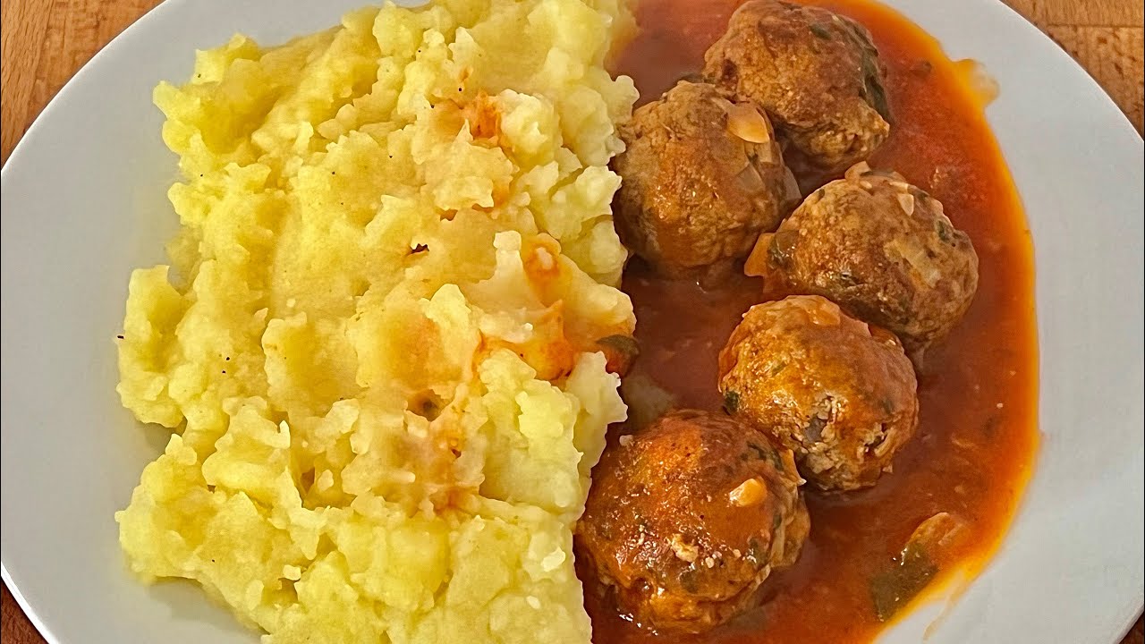 tigger uærlig stil Chiftele marinate în sos de roșii | Chifteluțe cu piure de cartofi !! -  Idei de rețete - YouTube