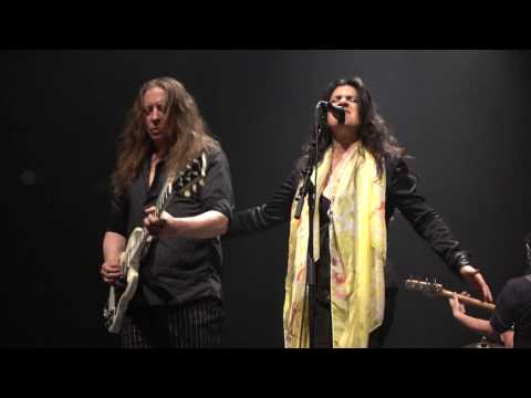 Sari SCHORR The Engine Room Demolition Man Live Blues In Athena France 2017 