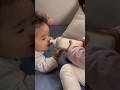 【授乳】ミルクを取り上げられた赤ちゃん【姉妹】#babygirl #shorts