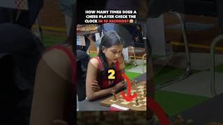 How Many Times DOES a CHESS PLAYER CHECK the CLOCK in 10 SECONDS?