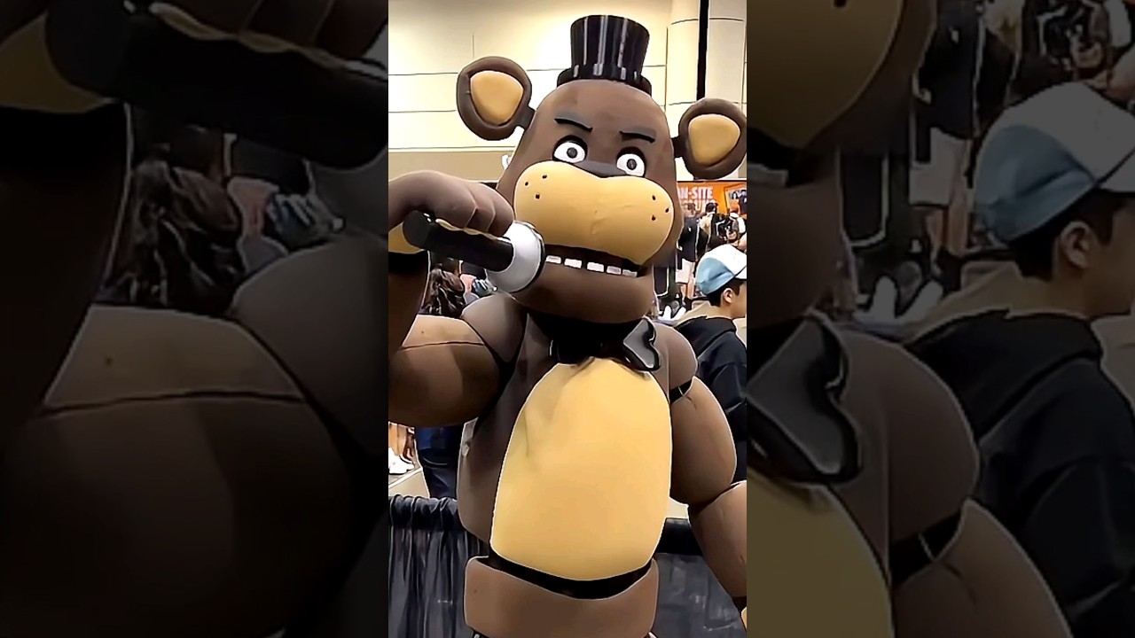 EPIC Freddy Fazbear COSTUME at Megacon Orlando #fnaf #cosplay  #freddyfazbear #fivenightsatfreddys