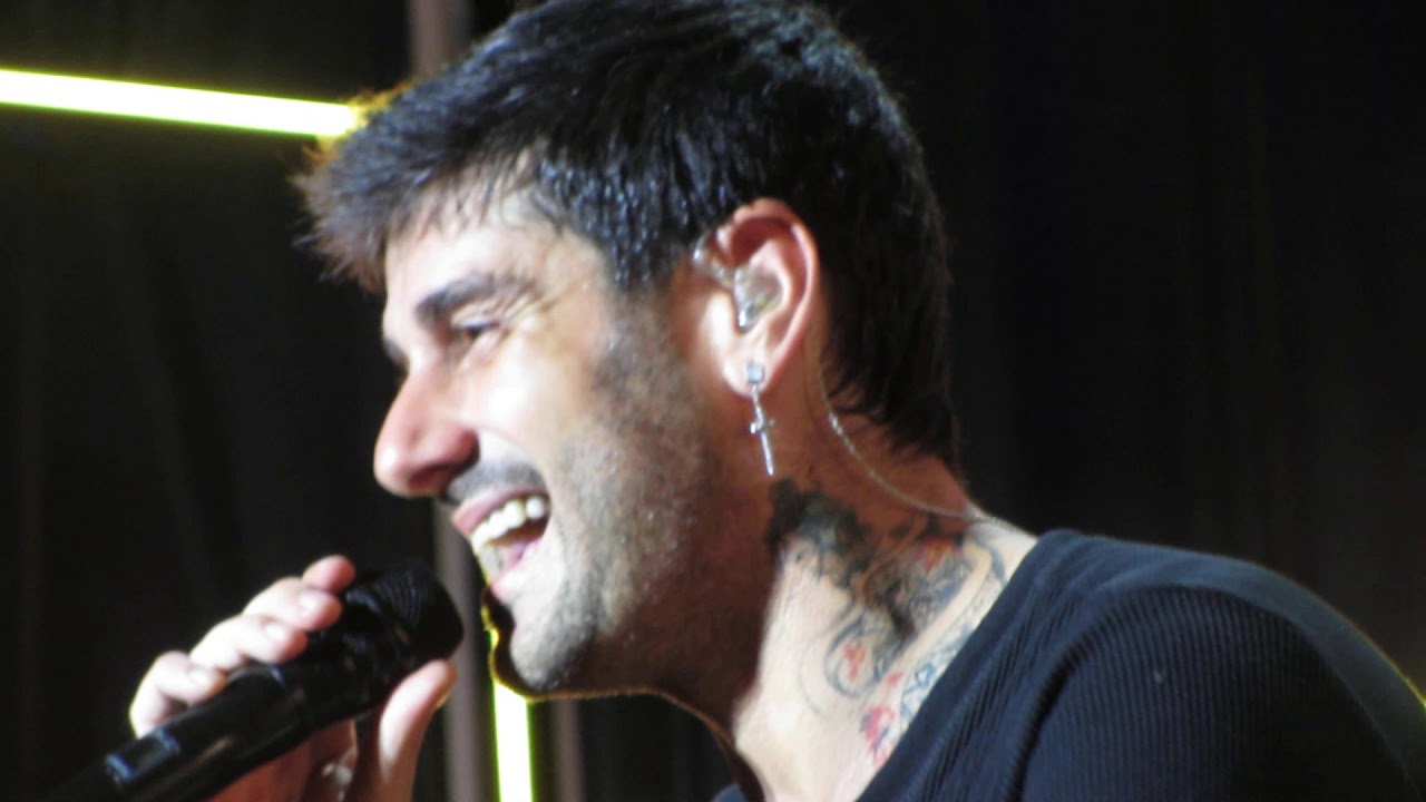 Melendi Un Violinista En El Tejado
