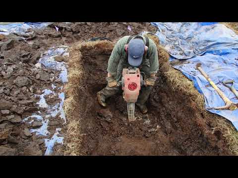 Video: Gräva i frusen jord - hur man vet om marken är frusen fast