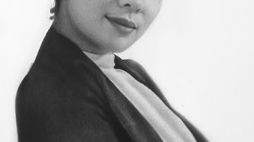 02 | Graphite and Charcoal drawing | commissioned portrait by Angel Angulo