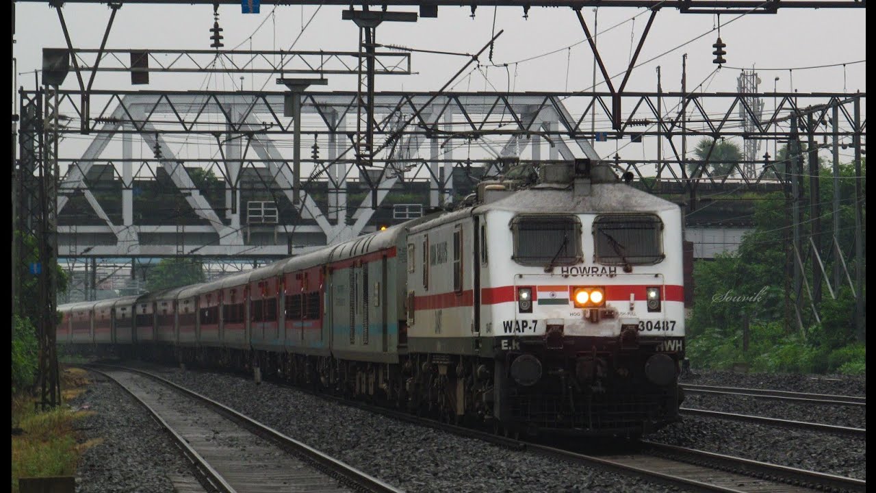 Classic WAP7 honking! HWH WAP7 30487 leads 12352 RJPB HWH Express