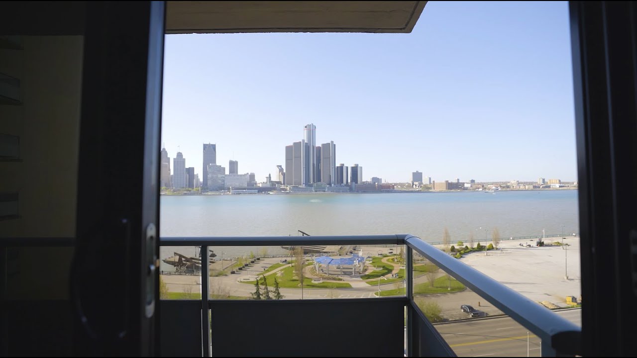 111 Riverside Drive East Unit 