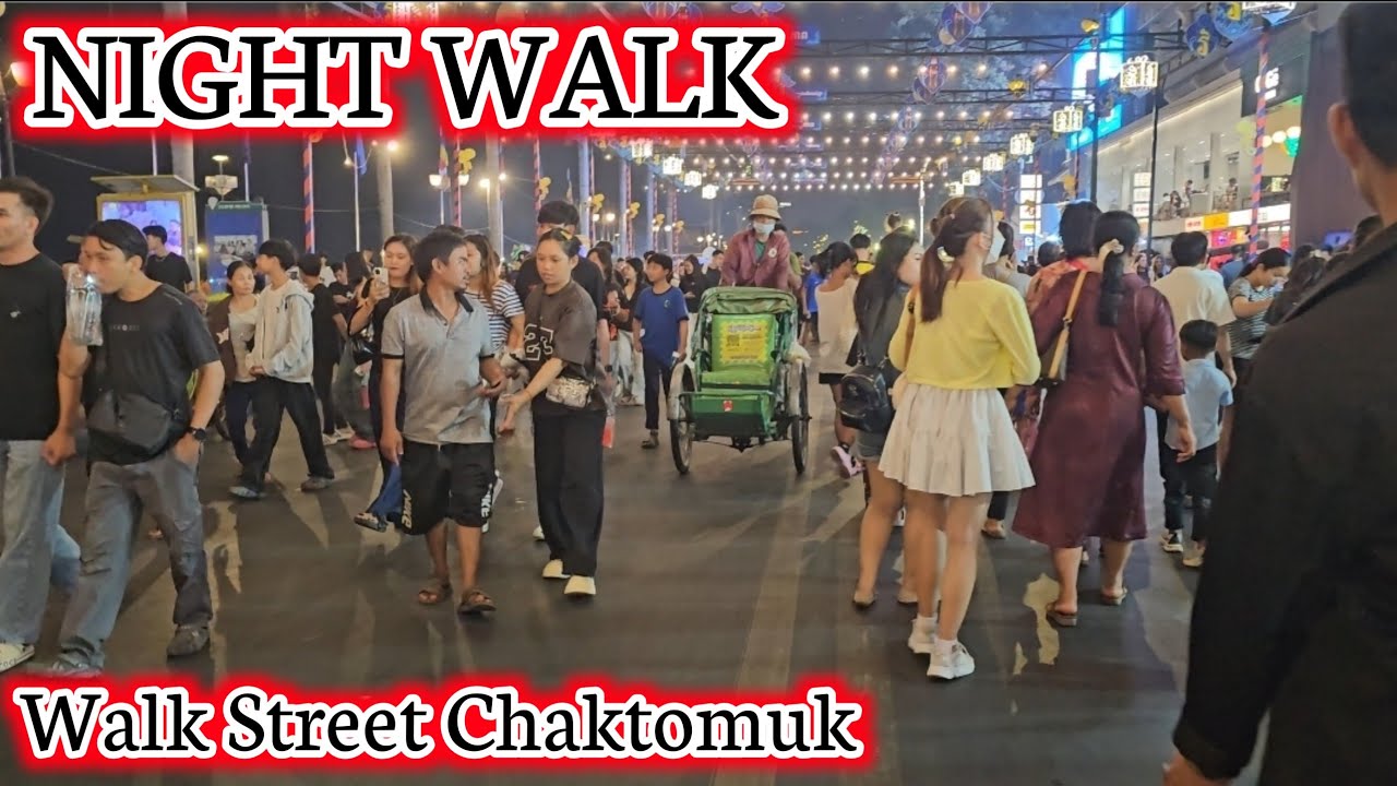 Crowded Night Walk by the Riverside | Walk Street