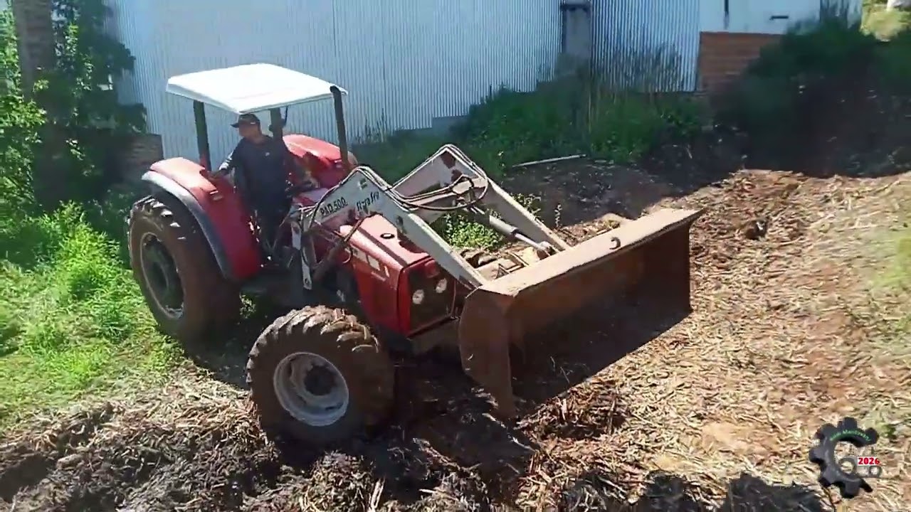Massey Ferguson 291 Carregando Bagaço de Cana