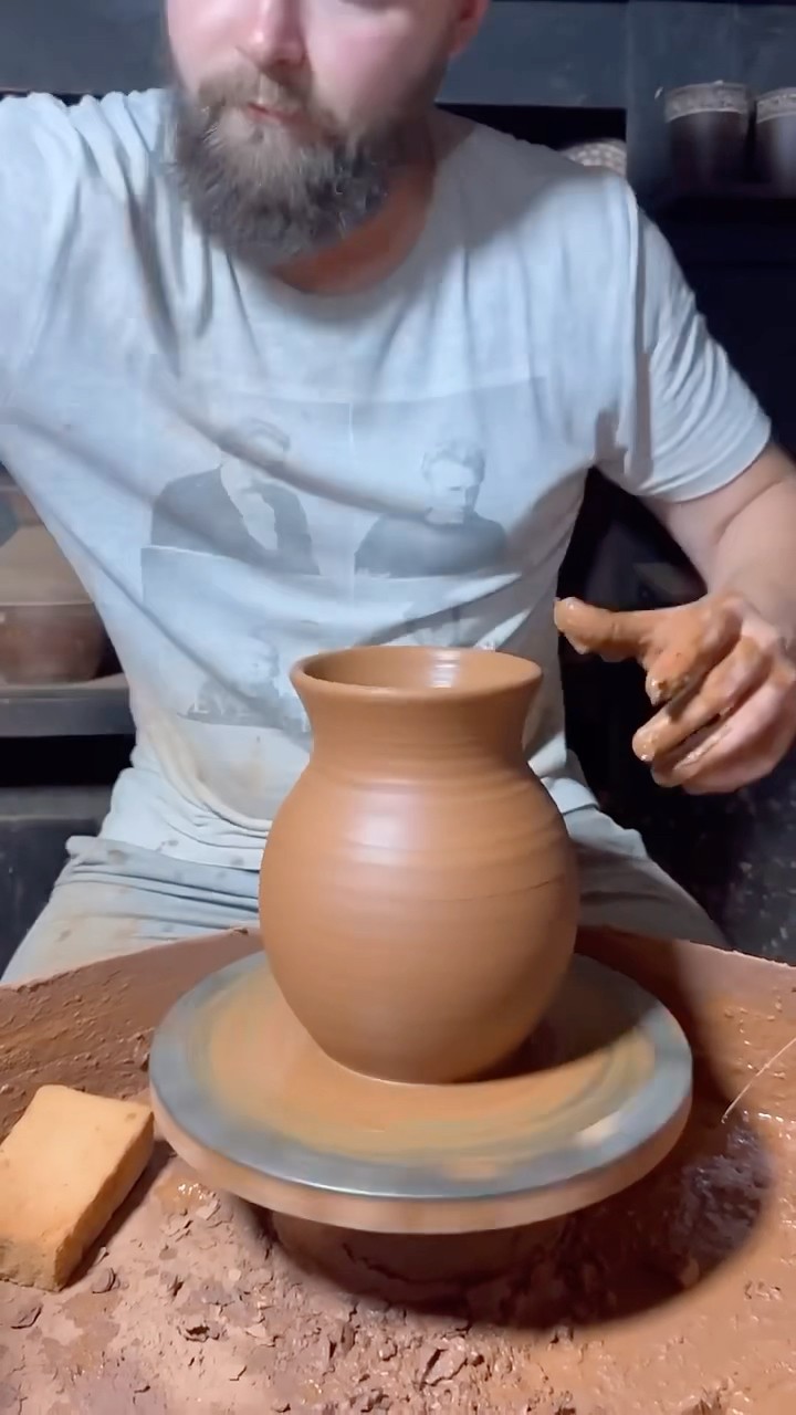 #JasonDeruloTV // Pottery ? #GotPermissionToPost From @toropenkomikhail #Snake