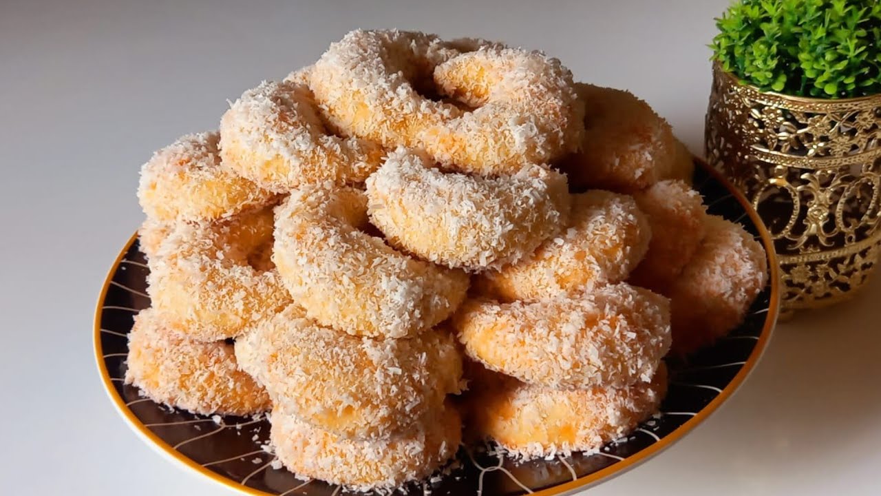 أسهل وأسرع حلوة ممكن تحضري للعيد هشيشة ولذيذة بمكونات اقتصادية بدون زبدة حضريها فرمشة عين