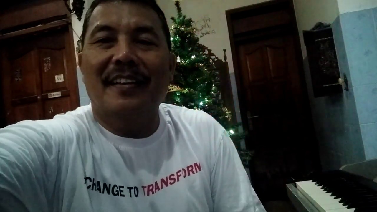 JINGLE BELLS.. INSTRUMEN KEYBOARD N HARMONIKA - YouTube