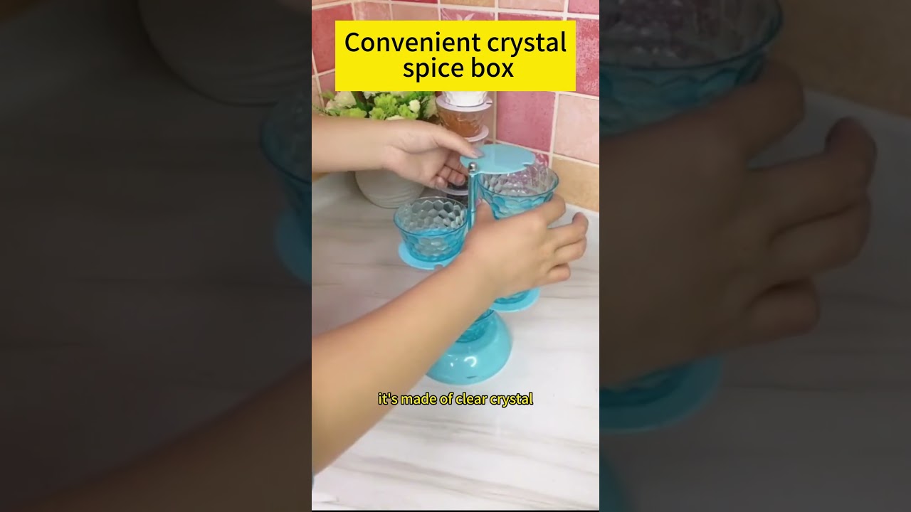 Convenient crystal spice box 