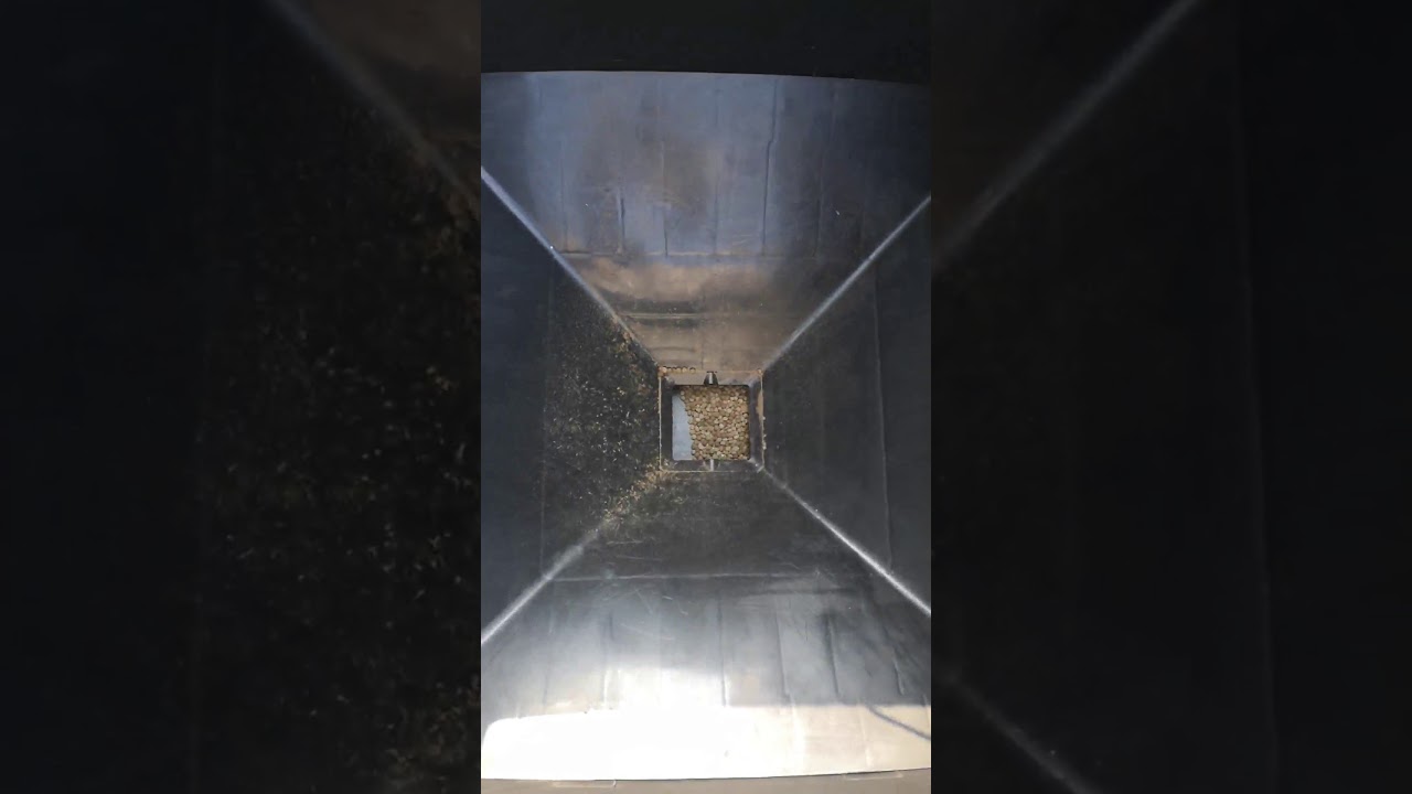 Automatic fish feeder solar panel/SHRIMP/FISH/CRAP/FEEDER/AQUACULTURE/ELECTRICITY/SOLAR POWER FEEDER