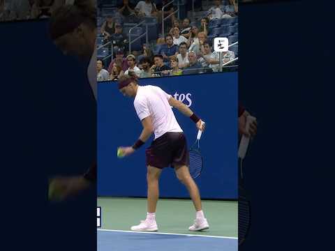 😆 LUNAIRE ! Quand Zverev prend vraiment vraiment son temps... #usopen #zverev