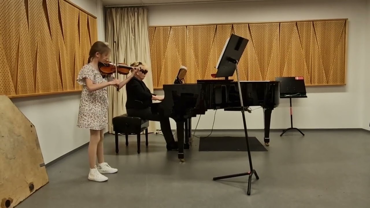 A. Vivaldi - Concerto No.6 RV 346, Op.3 part I, violin/ performed by Karoline 10yo