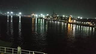 pelabuhan Tanjung priok di malam hari