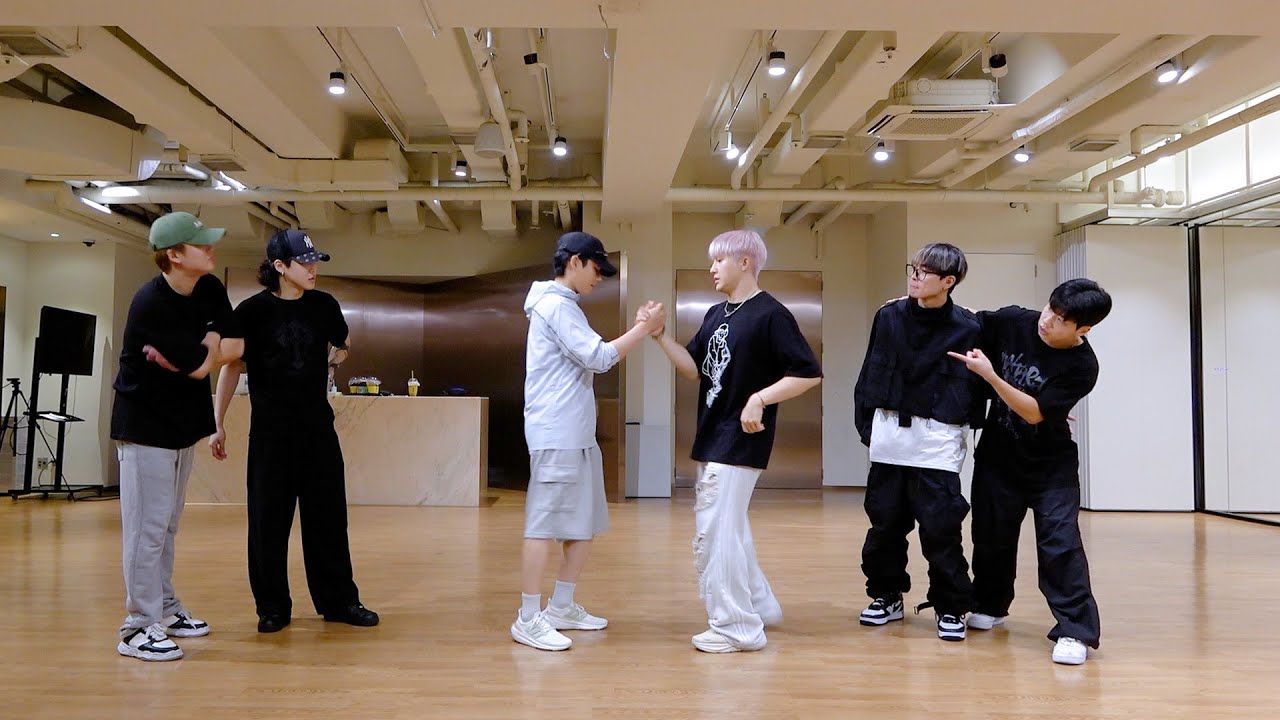 [ZOONIZINI] 저희에게 딱 맞는 안무에요🕺 | 'Some Things Never Change' Dance Practice Behind