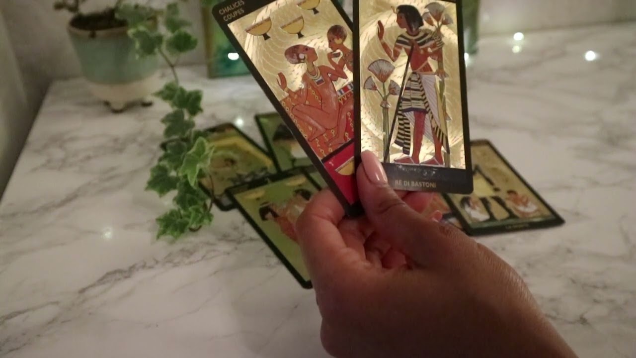 Gemini Love Tarot Reading ❤️ June 2022 - Someone is moving in❤️