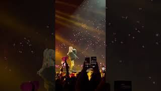 Hard to Love (Rosé solo) - Blackpink @ Palau Sant Jordi, Barcelona