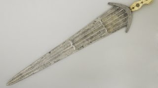 Italian 'cinquedea' daggers & swords in the Wallace Collection (Dr Tobias Capwell & Matt Easton)