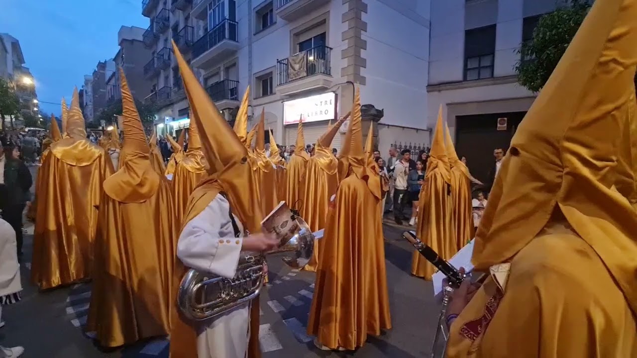 #LINARES ( Jaén ) 𝐇𝐄𝐑𝐌𝐀𝐍𝐃𝐀𝐃 𝐃𝐄 𝐋𝐀 𝐒𝐀𝐍𝐓𝐀 𝐂𝐄𝐍𝐀 𝐒𝐀𝐂𝐑𝐀𝐌𝐄𝐍𝐓𝐀𝐋 𝐘 𝐍𝐔𝐄𝐒𝐓𝐑𝐀. 𝐒𝐄𝐍̃𝐎𝐑𝐀. 𝐃𝐄 𝐋𝐀 𝐏𝐀𝐙