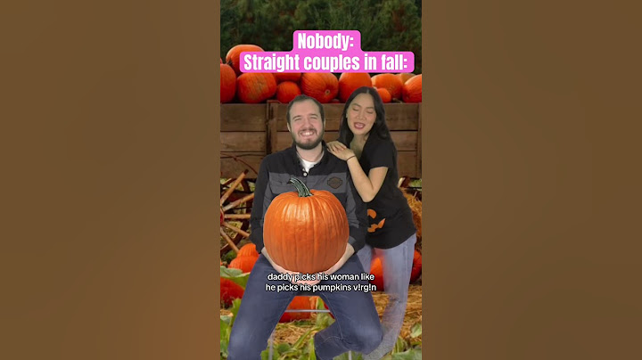 Fall pregnancy announcements be like #comedy
