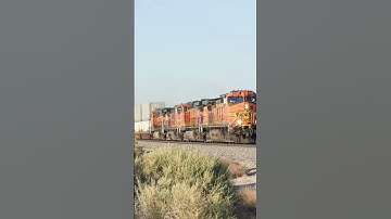 TRAIN SHORTS #00504 / EB BNSF 5132 7-19-2025 CAJON SUB #bnsf  #passengertrain #automobile