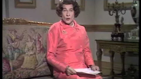 STANLEY BAXTER - THE DUCHESS OF BRENDAGH